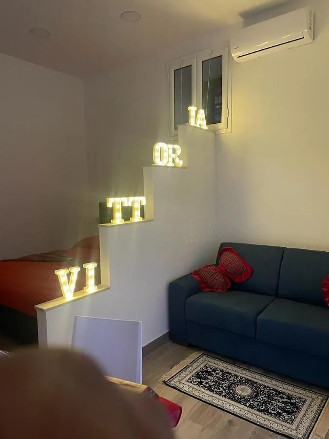 Apartment Vittoria Home Naples Italy
